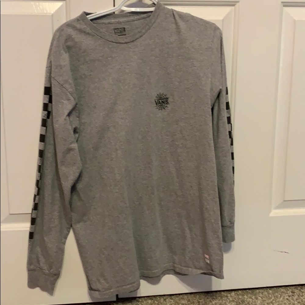 Grey long sleeve vans shirt